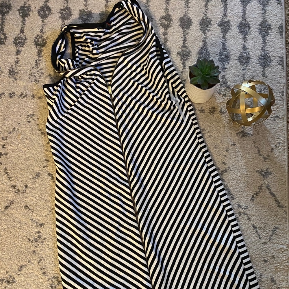 Guess Asymmetrical Stripe Maxi